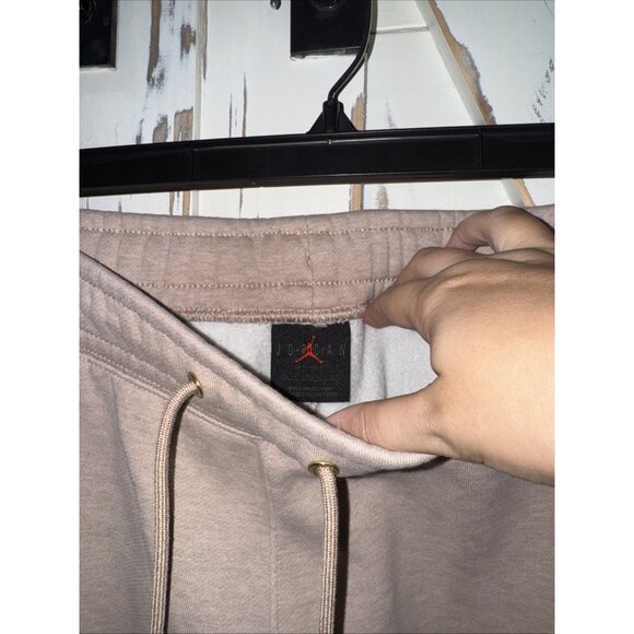 Jordan Flight Fleece Oatmeal Tan Beige Women's Pants, Size XL, FB5113-245 - Picture 11 of 13